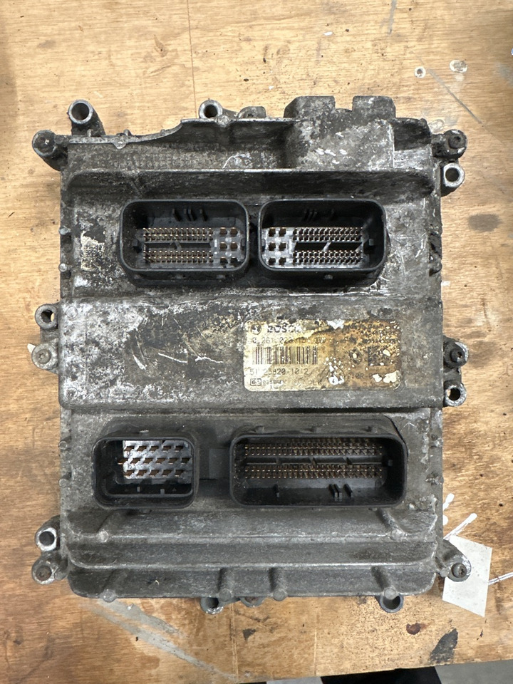 MAN ENGINE ECU 51.25804-7014 - Unidad de control para Camión: foto 1 MAN ENGINE ECU 51.25804-7014 - Unidad de control para Camión: foto 1