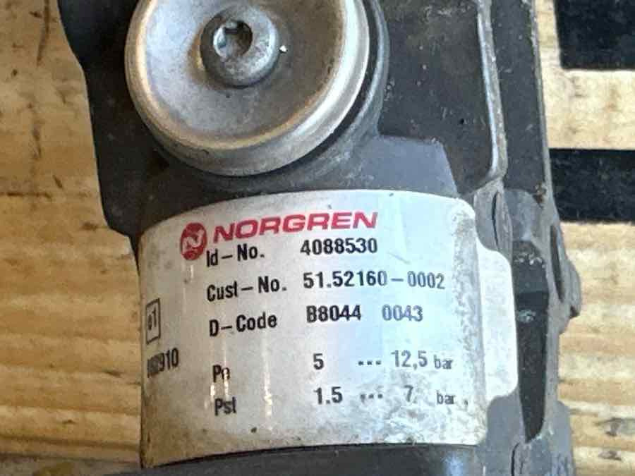 MAN MAGNET VALVE RETRADER 51.52160-0002 - Válvula de freno para Camión: foto 2 MAN MAGNET VALVE RETRADER 51.52160-0002 - Válvula de freno para Camión: foto 2