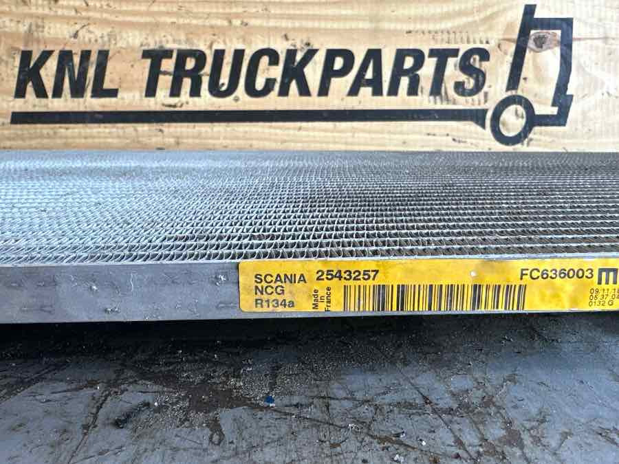 SCANIA A/C CONDENSER 2543257 - Sistema de refrigeración para Camión: foto 3 SCANIA A/C CONDENSER 2543257 - Sistema de refrigeración para Camión: foto 3