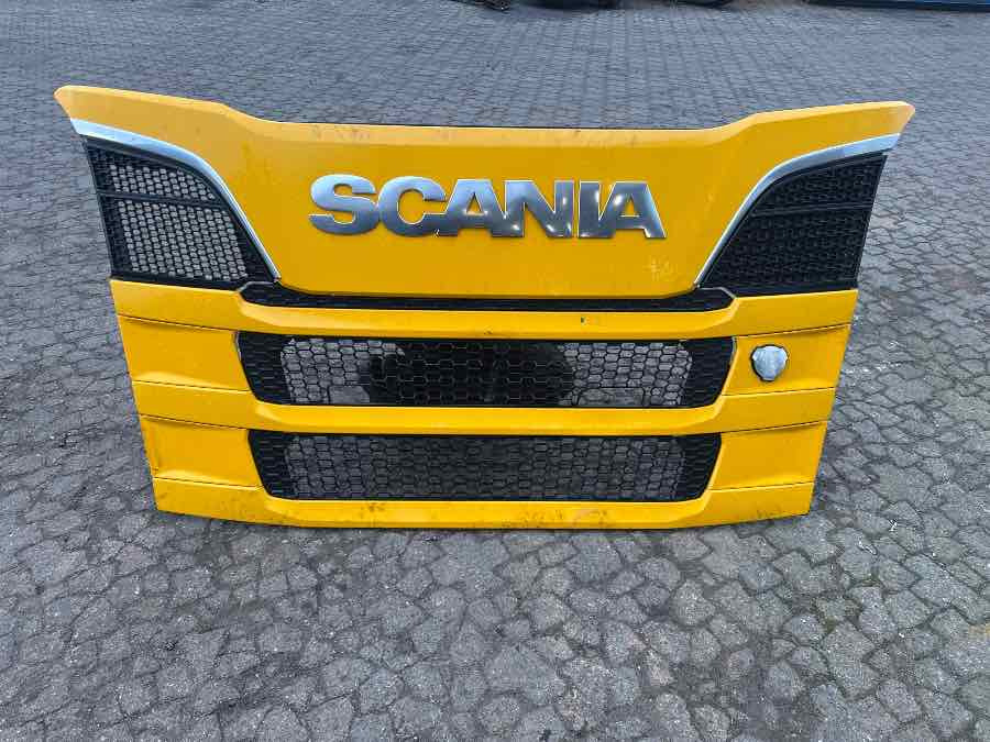 SCANIA COMPLETE UPPER FRONT GRILL R SERIE - Carrocería y exterior para Camión: foto 1 SCANIA COMPLETE UPPER FRONT GRILL R SERIE - Carrocería y exterior para Camión: foto 1