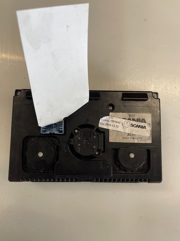 SCANIA S67 ECON : 1891042 - Cabezal de bloque para Camión: foto 1 SCANIA S67 ECON : 1891042 - Cabezal de bloque para Camión: foto 1
