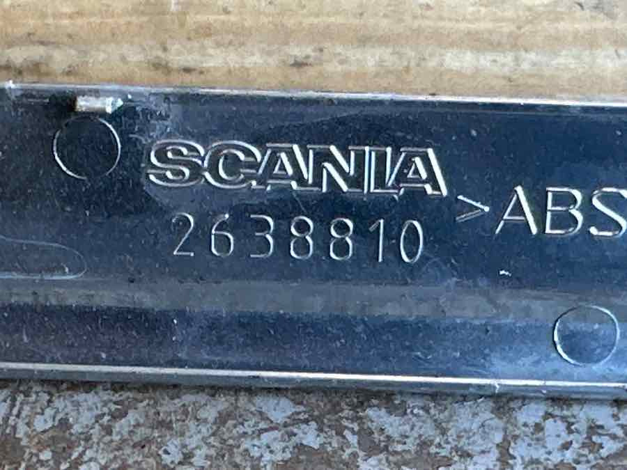 SCANIA TRIM PANEL 2638810 - Cabina e interior para Camión: foto 3 SCANIA TRIM PANEL 2638810 - Cabina e interior para Camión: foto 3