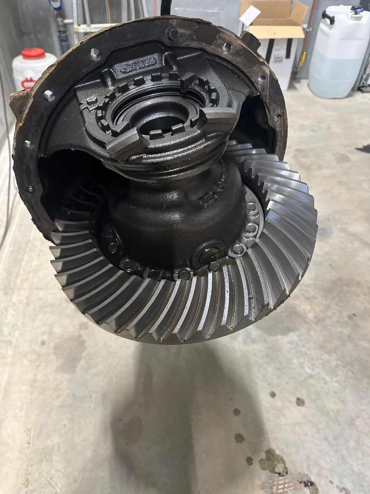 SETRA MERCEDES DIFF HO6 - 43:11 = 3.909 // 746218 - Diferencial para Camión: foto 2 SETRA MERCEDES DIFF HO6 - 43:11 = 3.909 // 746218 - Diferencial para Camión: foto 2