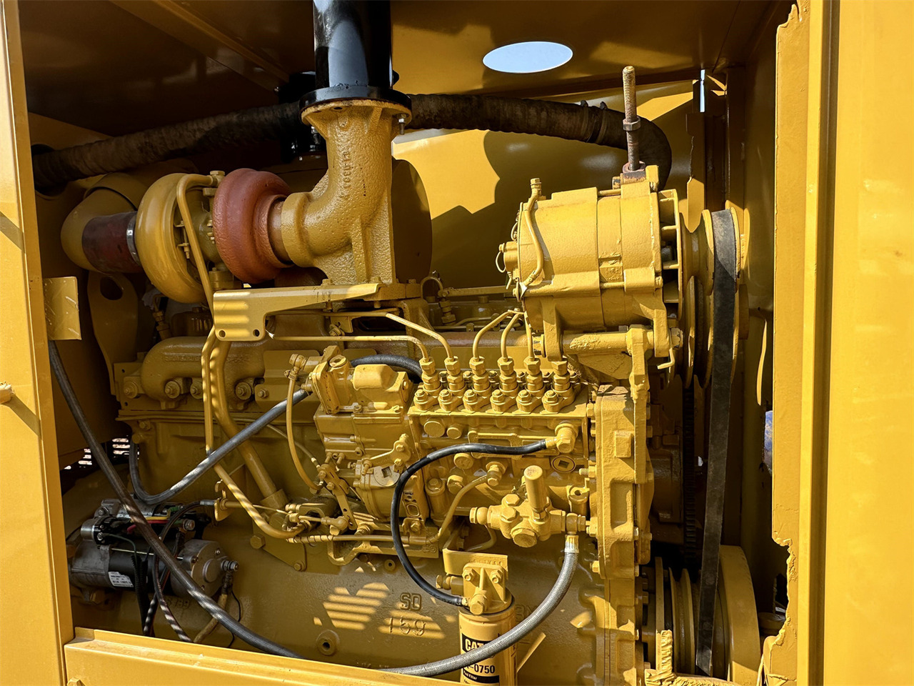 Grader CATERPILLAR 140H: foto 8