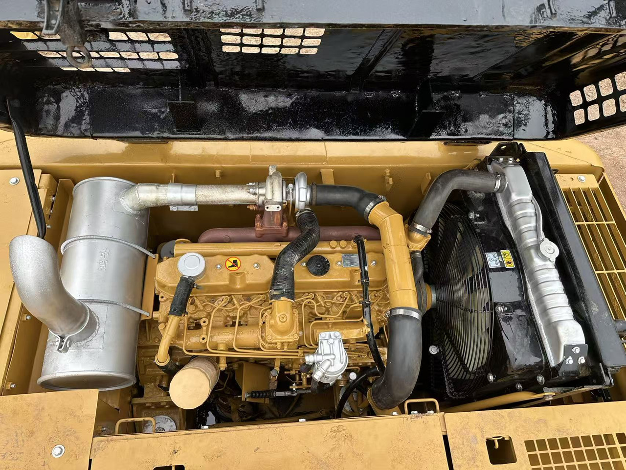 Excavadora de cadenas CATERPILLAR 320BL: foto 8