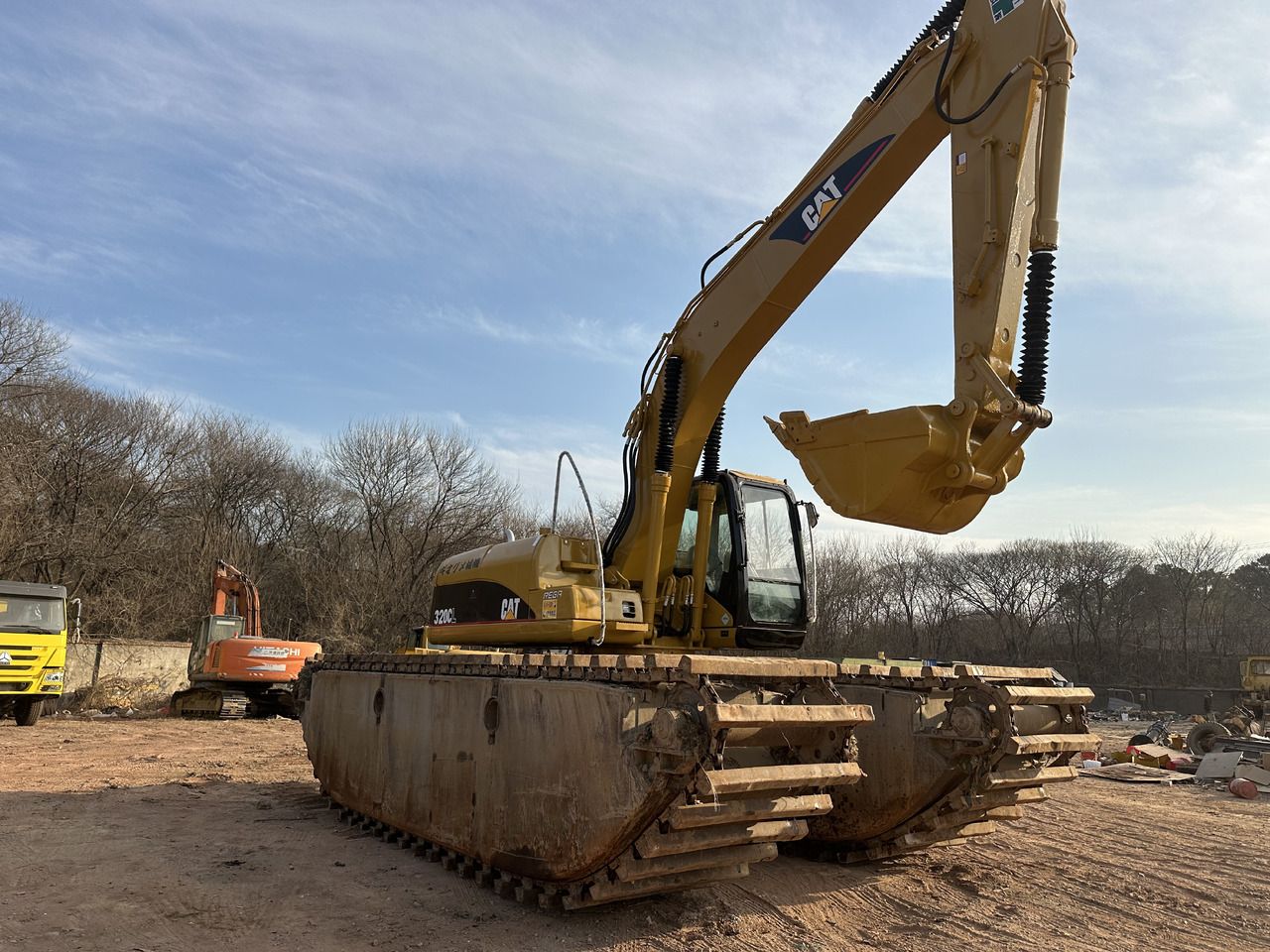CATERPILLAR 320CL - Excavadora anfibia: foto 2 CATERPILLAR 320CL - Excavadora anfibia: foto 2