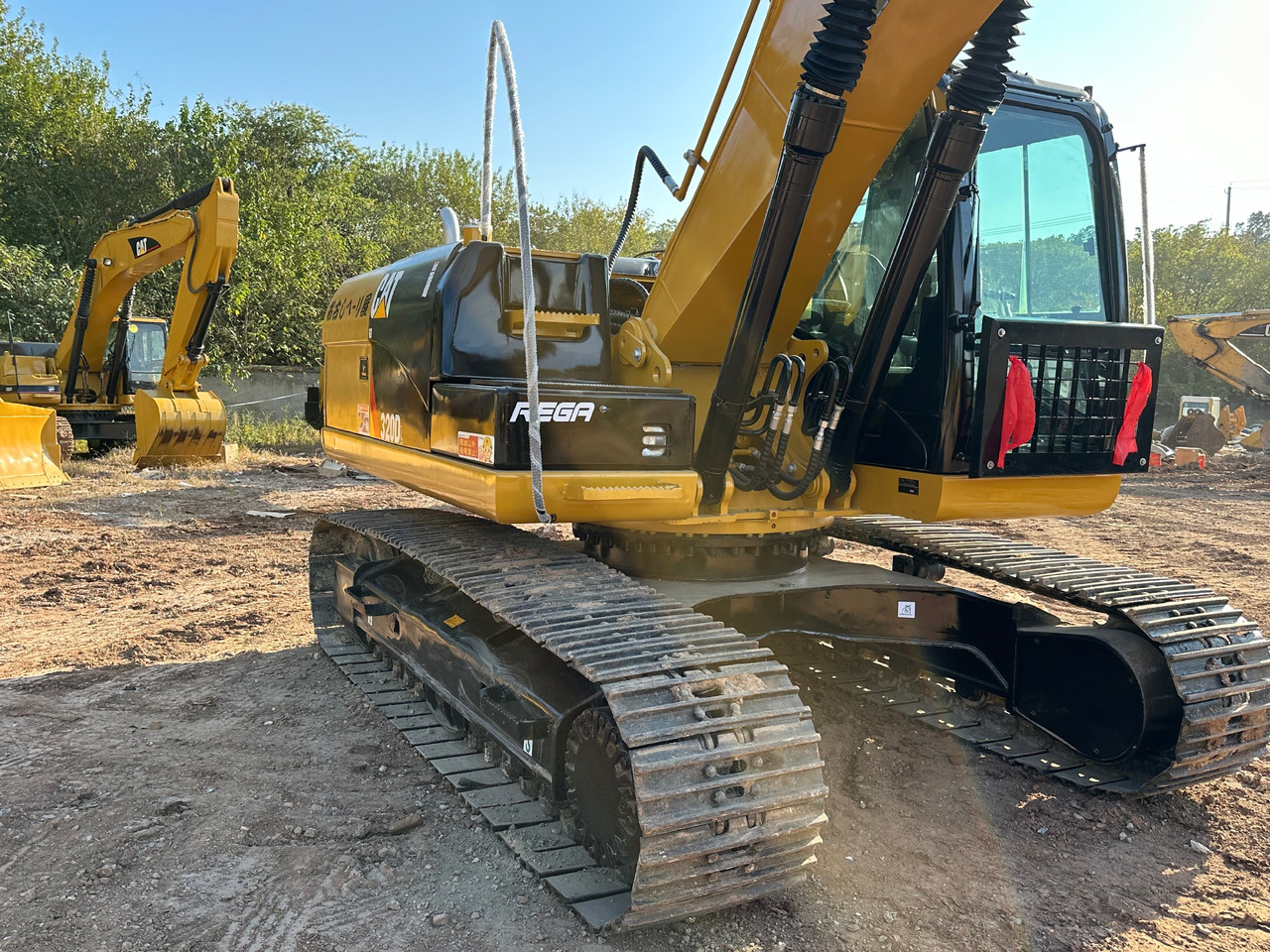 CATERPILLAR 320D2L - Excavadora de cadenas: foto 5 CATERPILLAR 320D2L - Excavadora de cadenas: foto 5