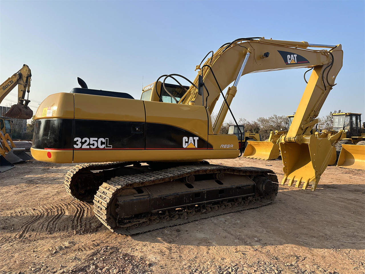 CATERPILLAR 325C - Excavadora de cadenas: foto 5 CATERPILLAR 325C - Excavadora de cadenas: foto 5