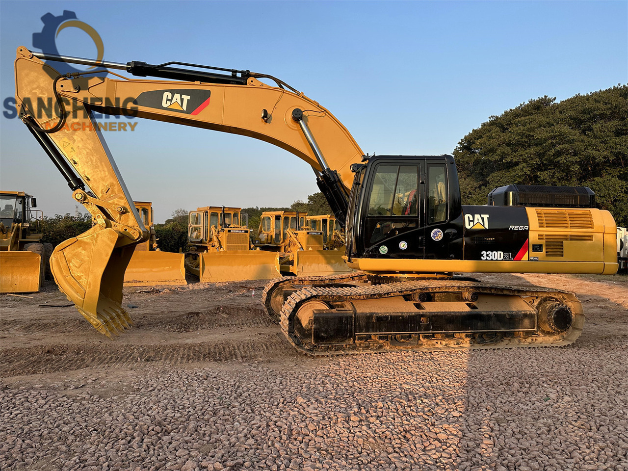 CATERPILLAR 330D2L - Excavadora de cadenas: foto 1 CATERPILLAR 330D2L - Excavadora de cadenas: foto 1
