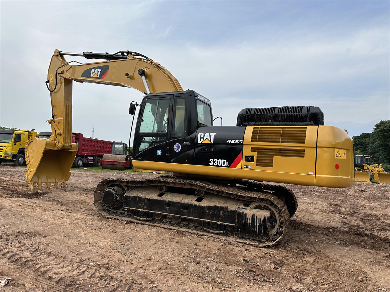 CATERPILLAR 330DL - Excavadora de cadenas: foto 2 CATERPILLAR 330DL - Excavadora de cadenas: foto 2