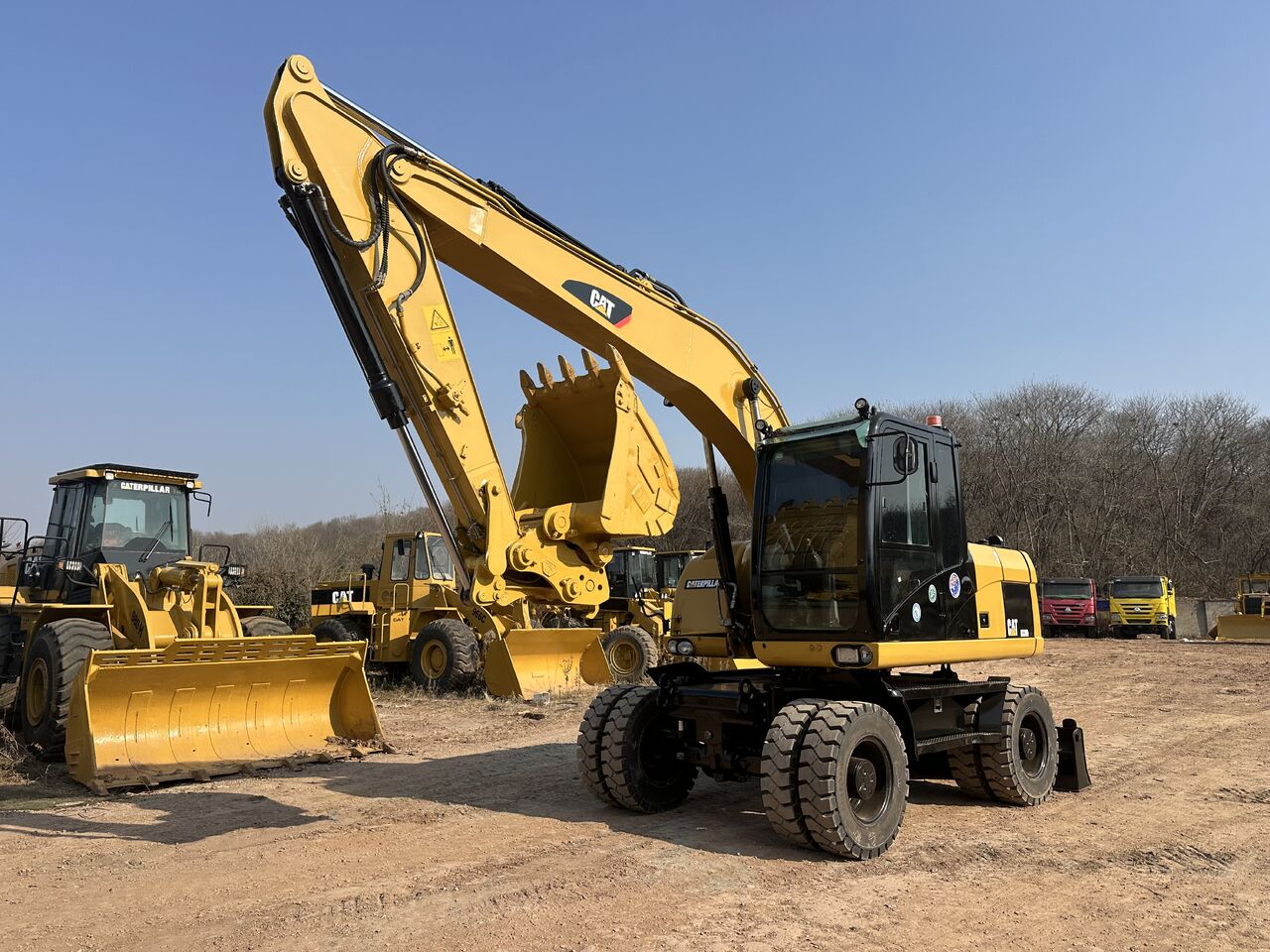 CATERPILLAR M 320 D - Excavadora de ruedas: foto 4 CATERPILLAR M 320 D - Excavadora de ruedas: foto 4