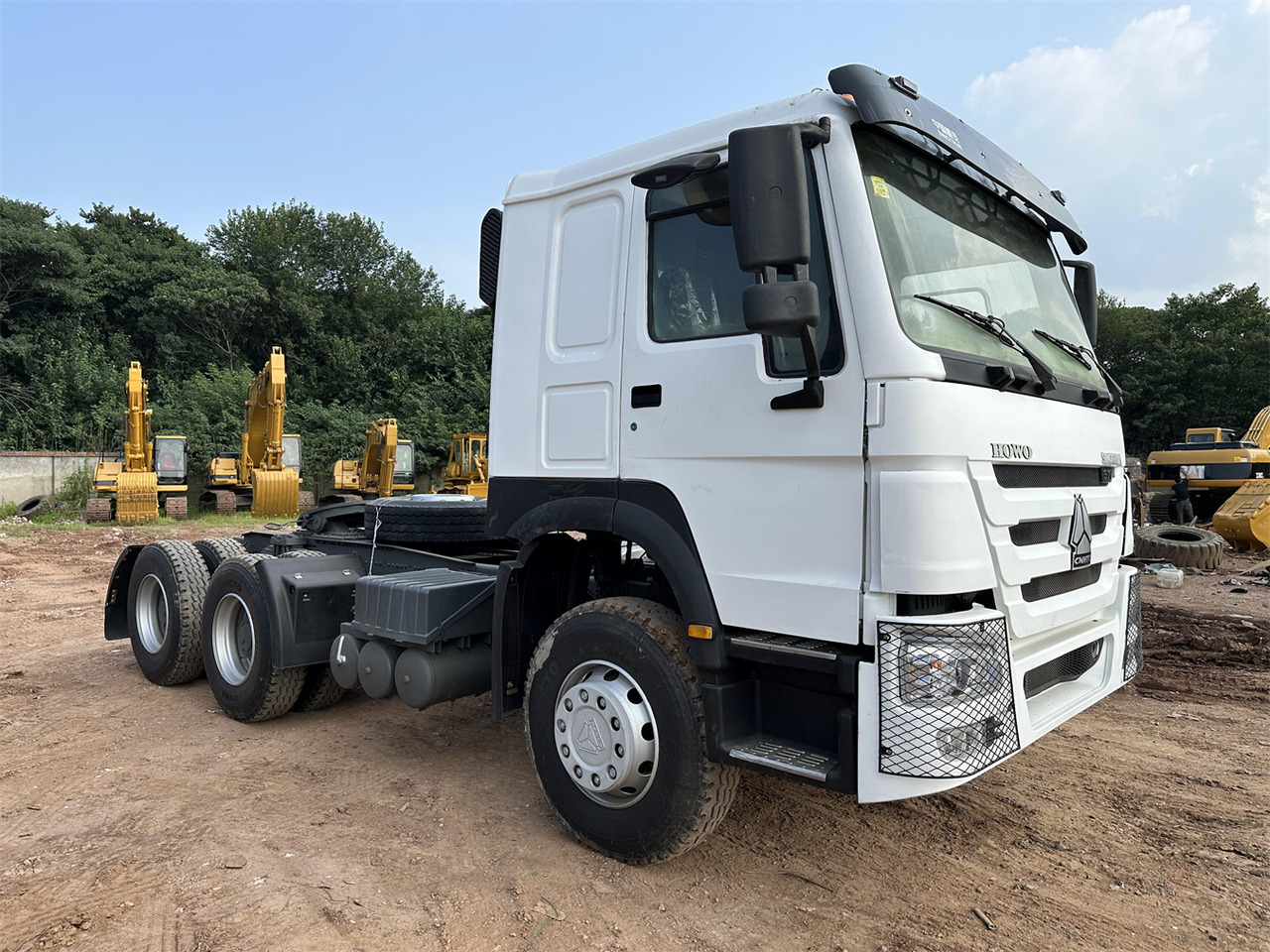 SINOTRUK HOWO 371 Tractor 6X4 - Cabeza tractora: foto 4 SINOTRUK HOWO 371 Tractor 6X4 - Cabeza tractora: foto 4