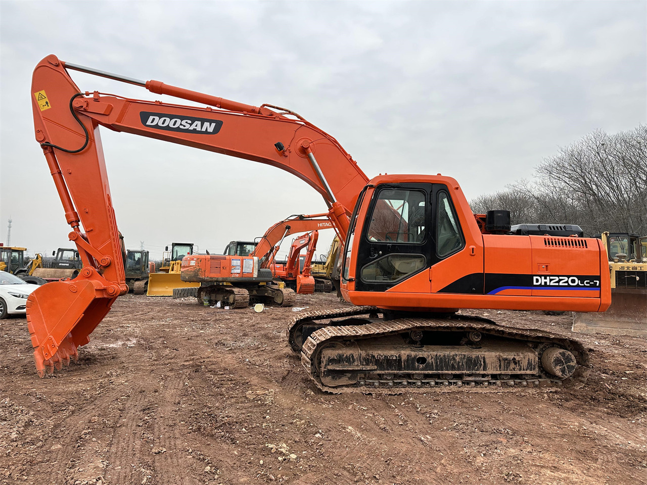 DOOSAN DH220 - Excavadora de cadenas: foto 2 DOOSAN DH220 - Excavadora de cadenas: foto 2