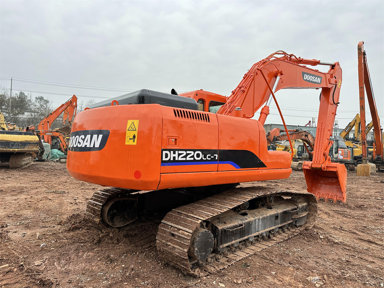 DOOSAN DH220 - Excavadora de cadenas: foto 4 DOOSAN DH220 - Excavadora de cadenas: foto 4