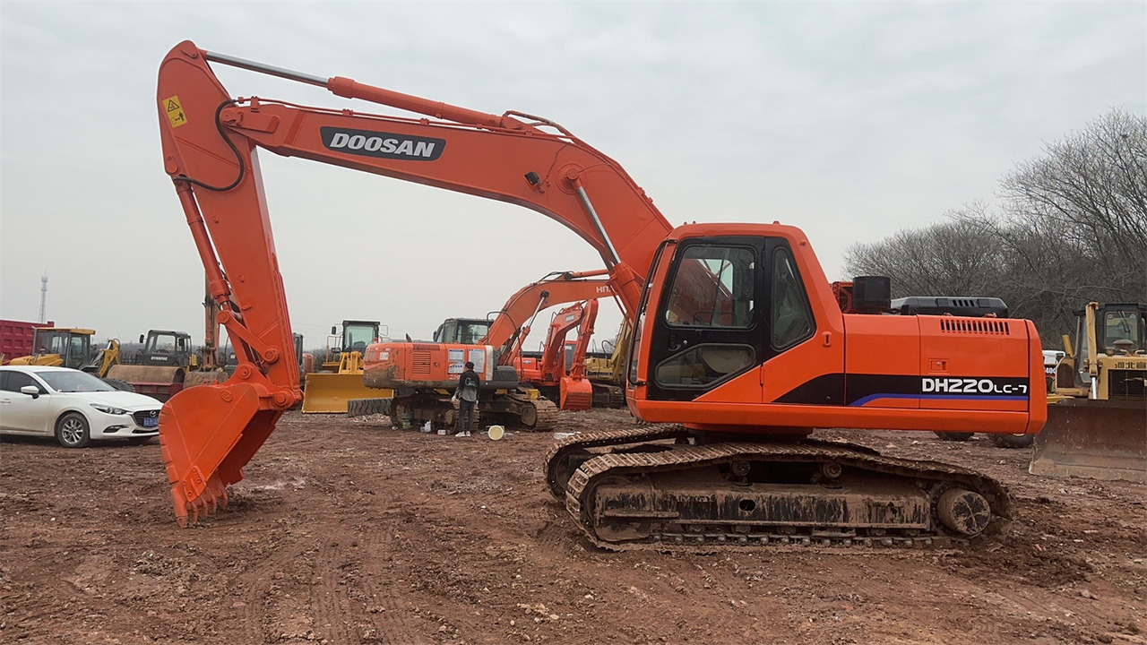 DOOSAN DH220 - Excavadora de cadenas: foto 3 DOOSAN DH220 - Excavadora de cadenas: foto 3
