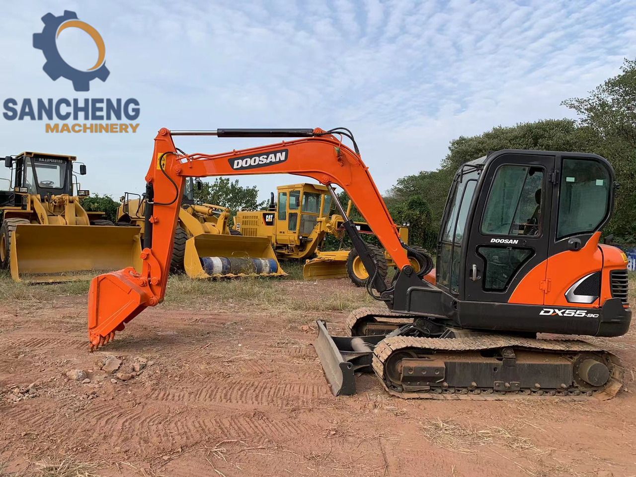 DOOSAN DX55 - Excavadora: foto 1 DOOSAN DX55 - Excavadora: foto 1