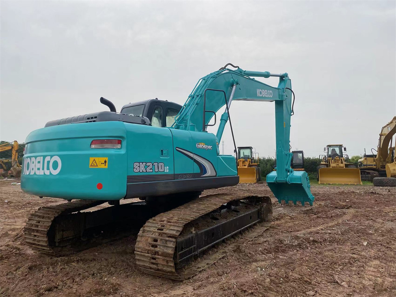 KOBELCO SK210LC-8 - Excavadora de cadenas: foto 2 KOBELCO SK210LC-8 - Excavadora de cadenas: foto 2