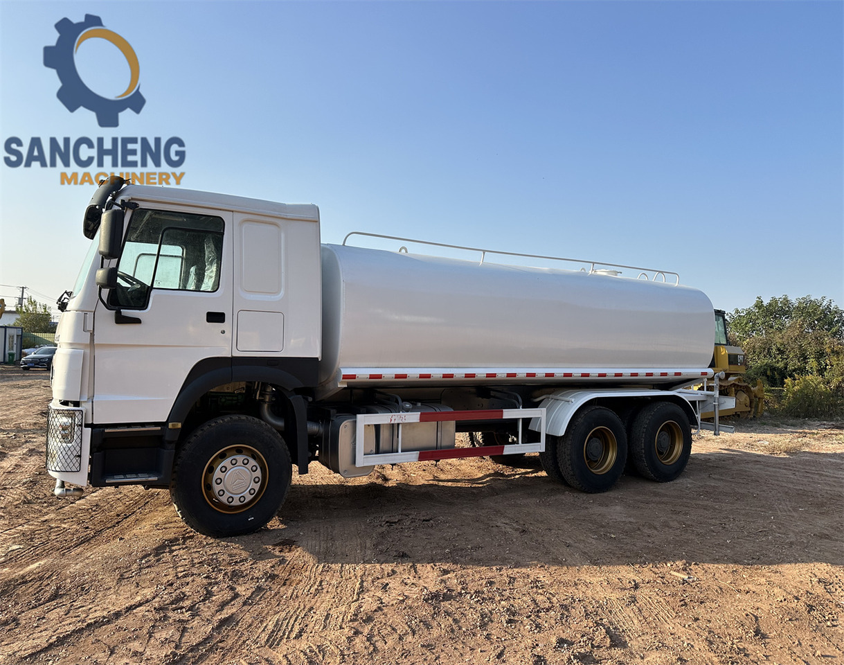 SINOTRUK HOWO 371 6x4 Water Tanker Truck - Cisterna camión: foto 4 SINOTRUK HOWO 371 6x4 Water Tanker Truck - Cisterna camión: foto 4