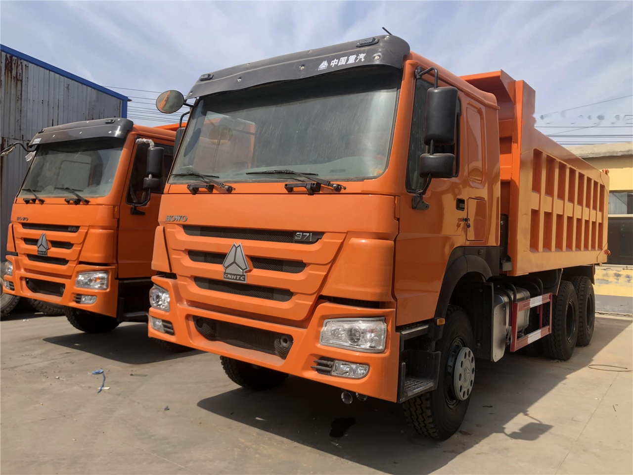SINOTRUK HOWO 371 Dump truck - Volquete camión: foto 1 SINOTRUK HOWO 371 Dump truck - Volquete camión: foto 1