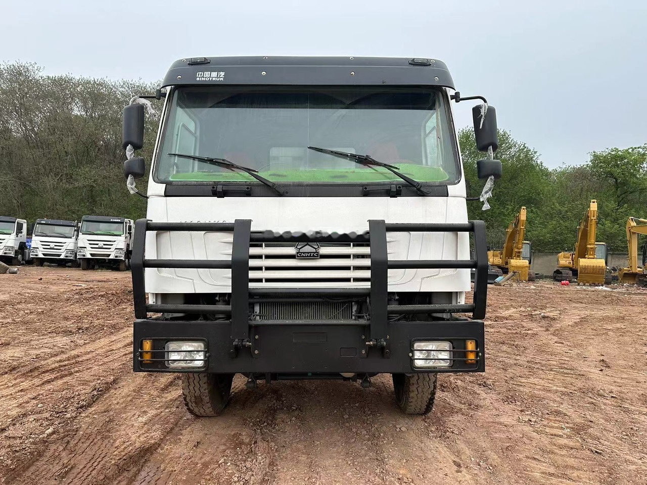 SINOTRUK HOWO 371 with Bumper - Volquete camión: foto 2 SINOTRUK HOWO 371 with Bumper - Volquete camión: foto 2