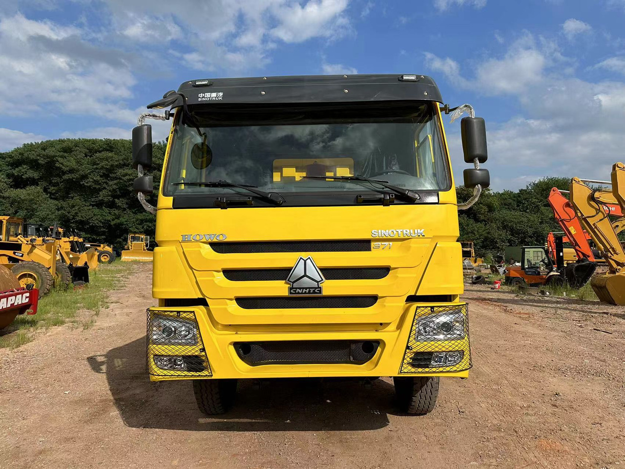 SINOTRUK Howo 371 Dump truck - Volquete camión: foto 3 SINOTRUK Howo 371 Dump truck - Volquete camión: foto 3