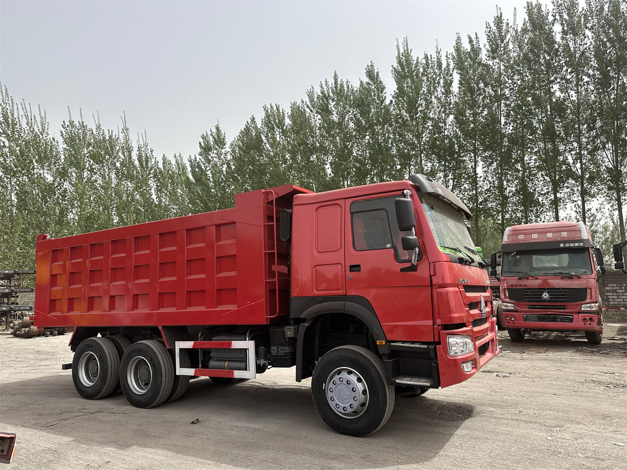 SINOTRUK Howo Dump truck 371 - Volquete camión: foto 1 SINOTRUK Howo Dump truck 371 - Volquete camión: foto 1