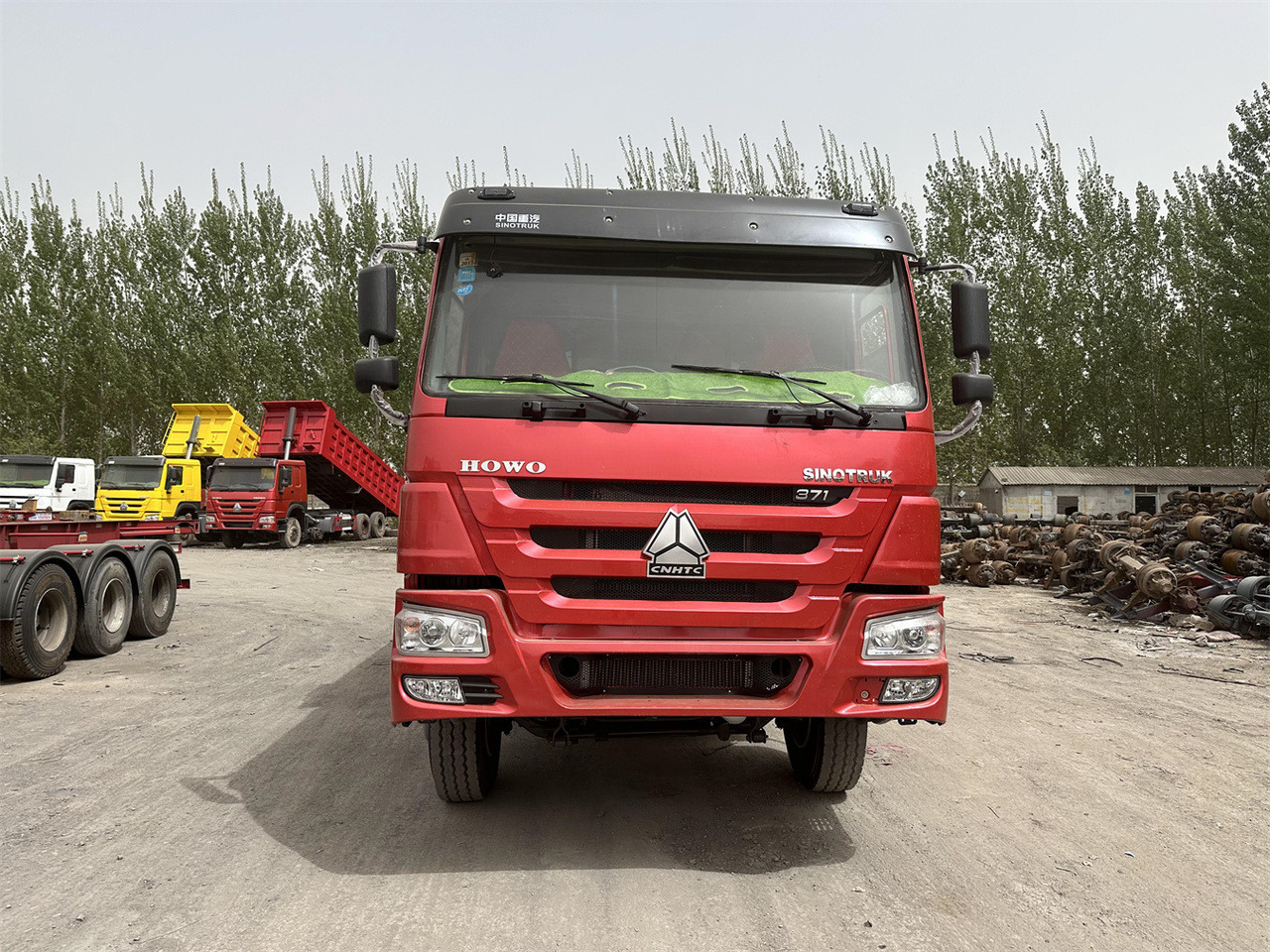 SINOTRUK Howo Dump truck 371 - Volquete camión: foto 1 SINOTRUK Howo Dump truck 371 - Volquete camión: foto 1