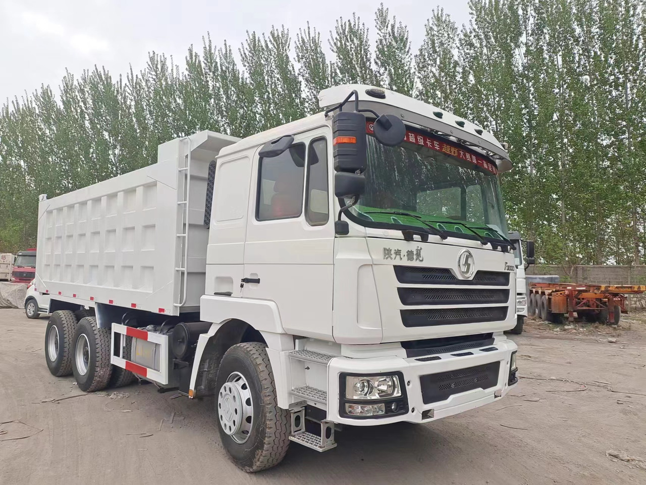 Shacman F3000 Dump Truck - Volquete camión: foto 2 Shacman F3000 Dump Truck - Volquete camión: foto 2