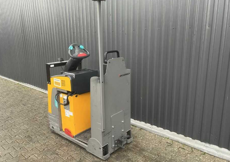Jungheinrich EZS130 - Remolcadora: foto 3 Jungheinrich EZS130 - Remolcadora: foto 3