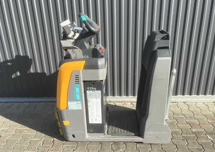 Jungheinrich EZS130 - Remolcadora: foto 2 Jungheinrich EZS130 - Remolcadora: foto 2