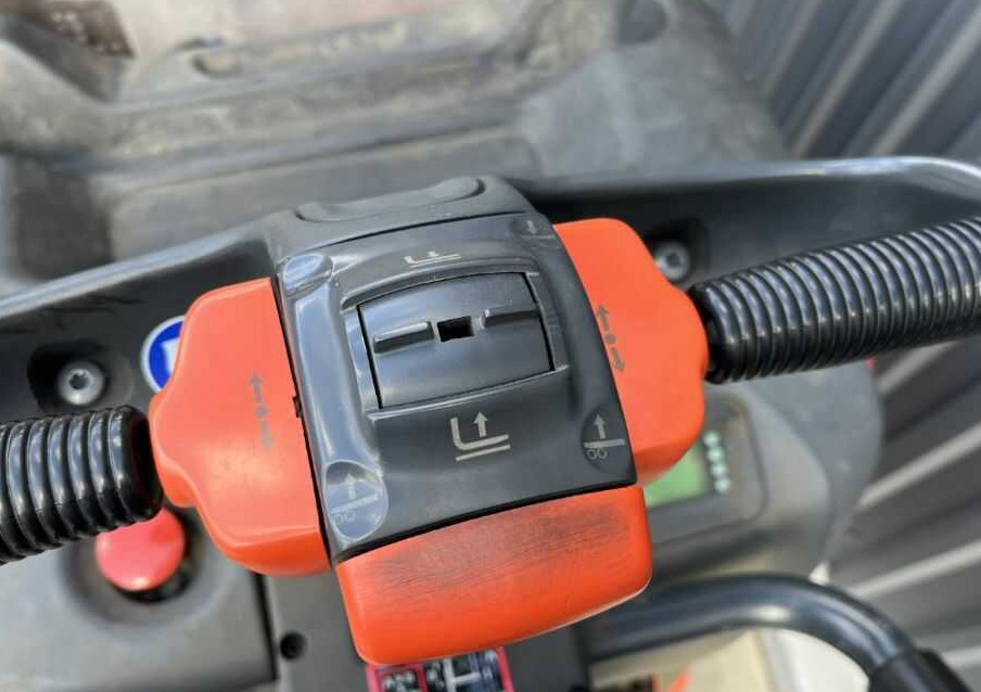 Apilador Linde D12AP: foto 8