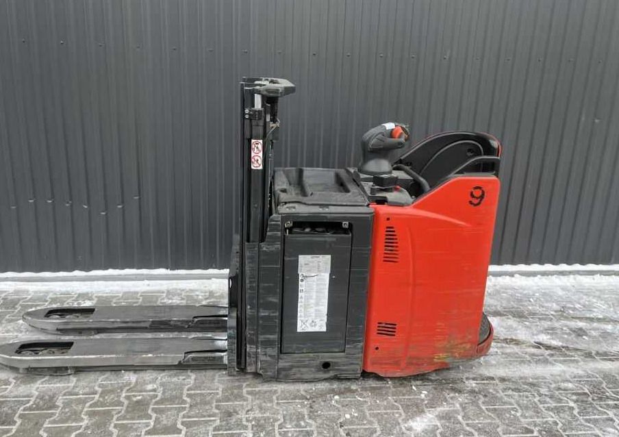 Linde D12SP - Apilador: foto 2 Linde D12SP - Apilador: foto 2