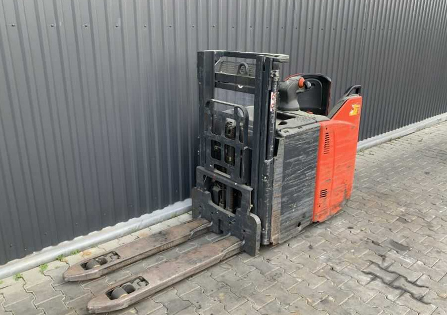 Linde D12SP - Transpaleta: foto 1 Linde D12SP - Transpaleta: foto 1