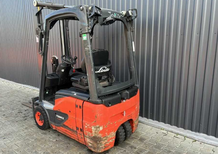 Linde E15-02 - Carretilla elevadora eléctrica: foto 3 Linde E15-02 - Carretilla elevadora eléctrica: foto 3
