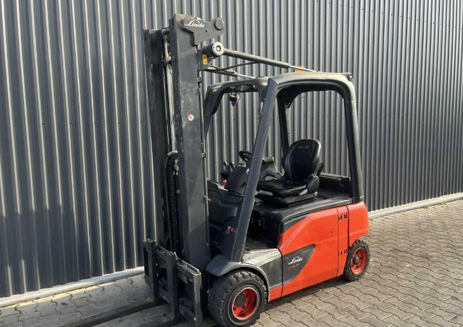 Linde E16P-02 - Carretilla elevadora eléctrica: foto 1 Linde E16P-02 - Carretilla elevadora eléctrica: foto 1