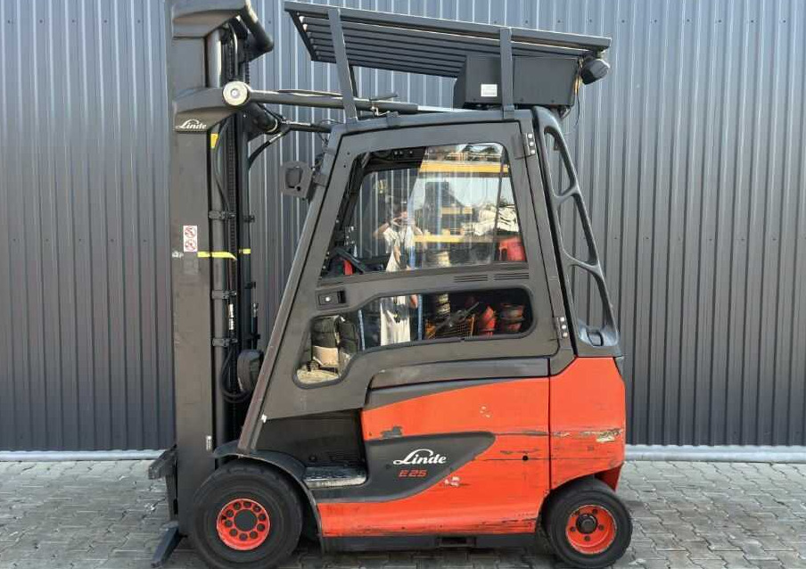 Linde E25H-01/600 - Carretilla elevadora eléctrica: foto 2 Linde E25H-01/600 - Carretilla elevadora eléctrica: foto 2