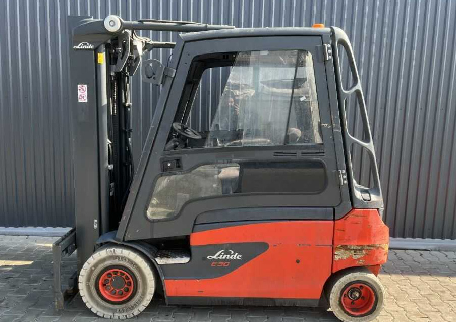 Linde E30L-01 - Carretilla elevadora eléctrica: foto 2 Linde E30L-01 - Carretilla elevadora eléctrica: foto 2