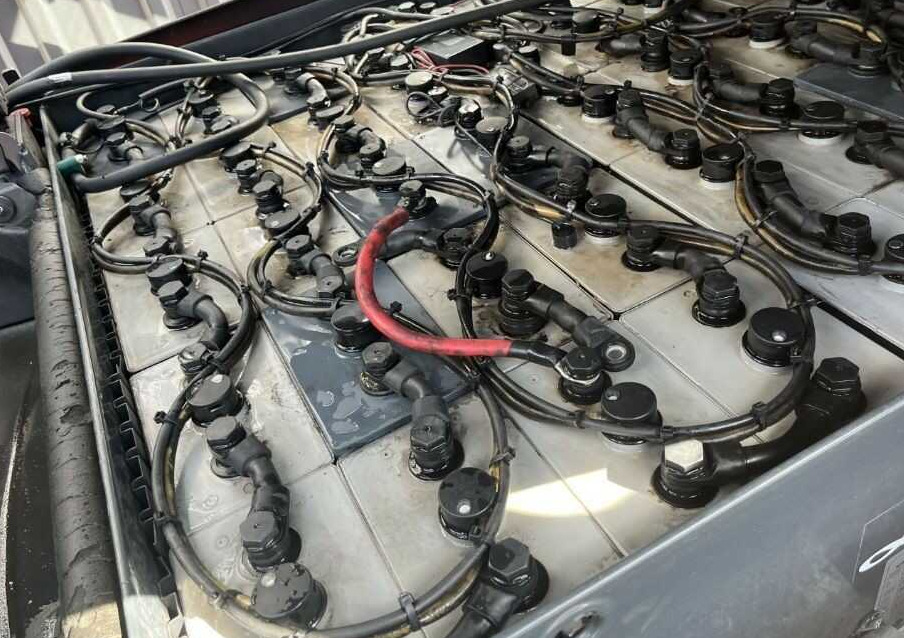 Carretilla elevadora eléctrica Linde E50HL-01: foto 8