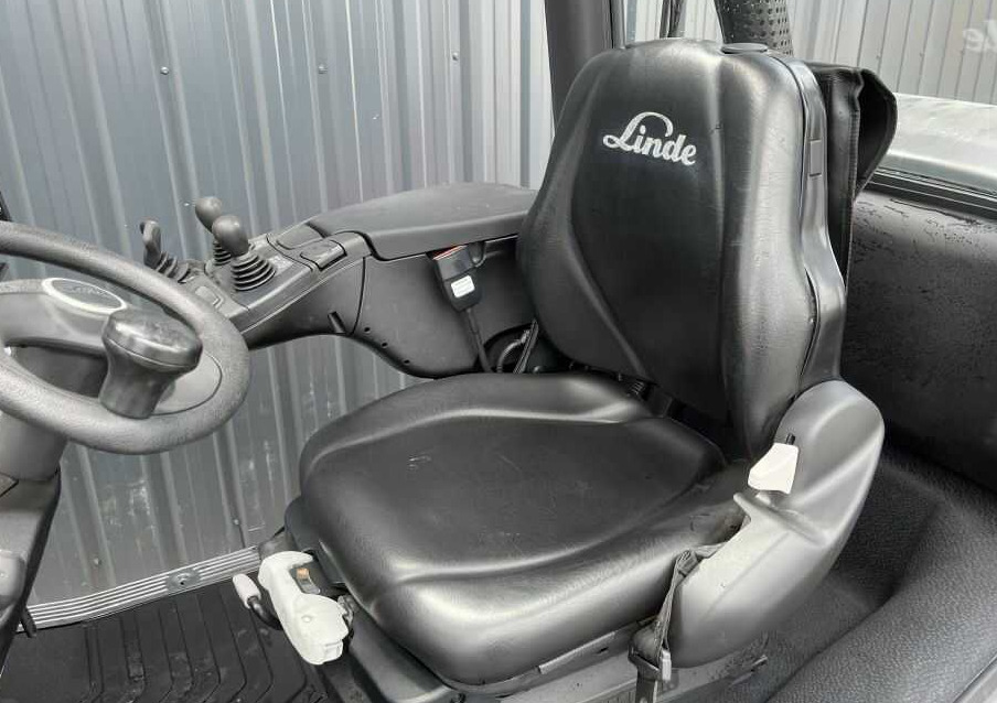 Carretilla elevadora de gas Linde H25T-02: foto 9