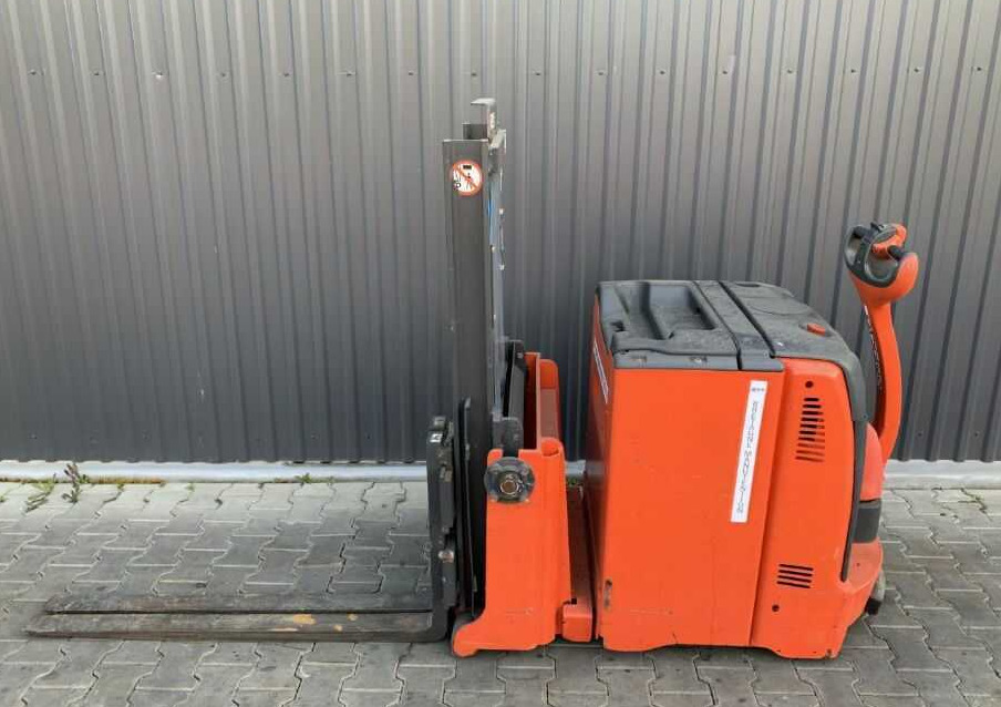 Linde L06AC - Apilador: foto 2 Linde L06AC - Apilador: foto 2