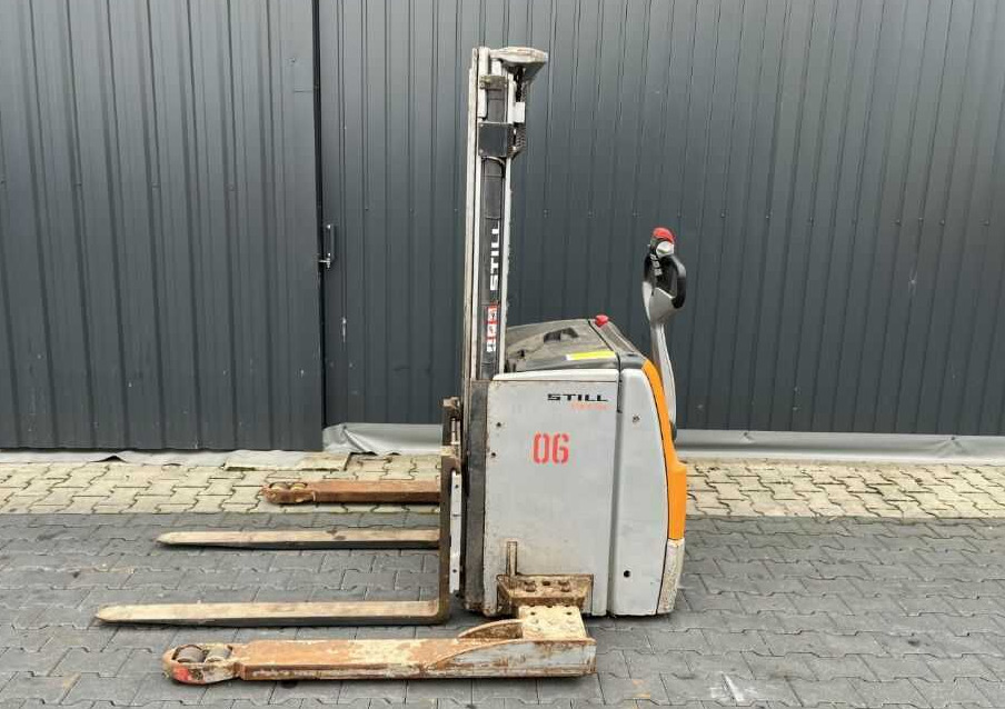 Still EXP14 - Apilador: foto 2 Still EXP14 - Apilador: foto 2