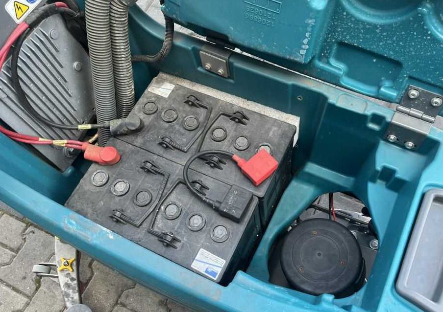 Tennant T300 - Fregadora: foto 5 Tennant T300 - Fregadora: foto 5