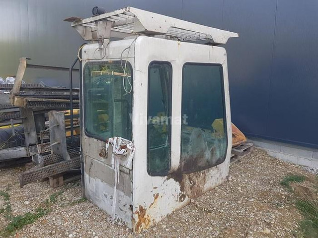 Liebherr A904 R904 A914 R914 A924 R924 A934 R934 A944 R944 A954 R954 - - Cabina e interior: foto 1 Liebherr A904 R904 A914 R914 A924 R924 A934 R934 A944 R944 A954 R954 - - Cabina e interior: foto 1