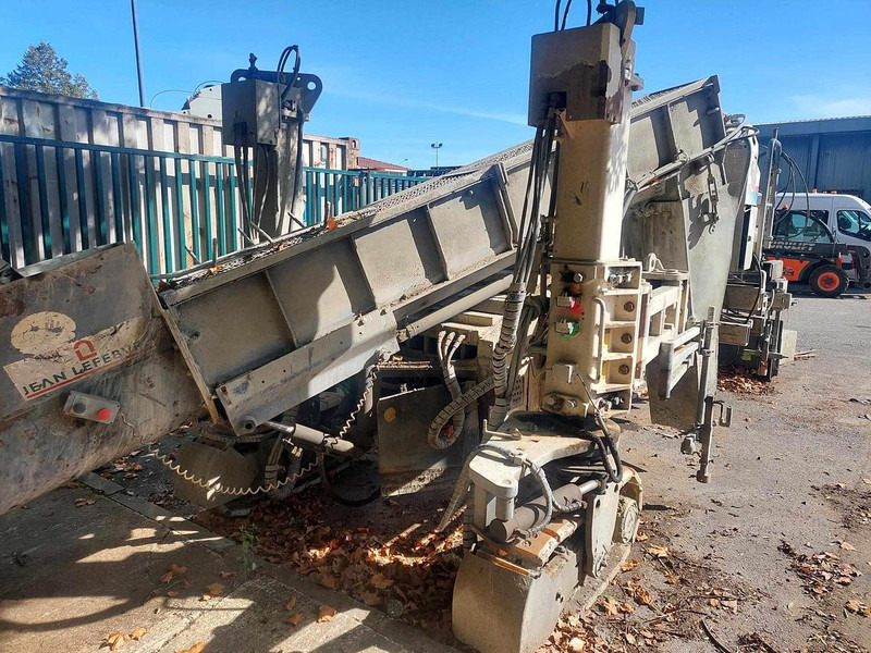 Wirtgen SP150F - Maquinaria para hormigón: foto 4 Wirtgen SP150F - Maquinaria para hormigón: foto 4