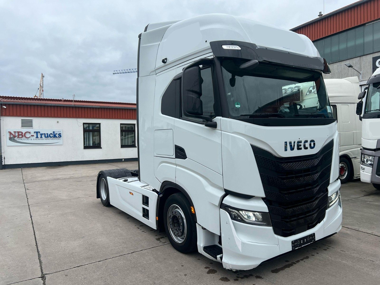 Iveco S-WAY 490 * RETARDER *ACC*NAVI*KAMERA*KLIMA* - Cabeza tractora: foto 3 Iveco S-WAY 490 * RETARDER *ACC*NAVI*KAMERA*KLIMA* - Cabeza tractora: foto 3