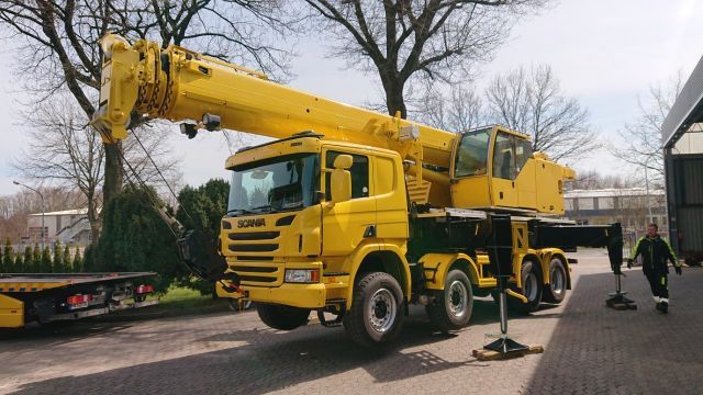 Liebherr LTF 1045 Scania - Autogrúa: foto 1 Liebherr LTF 1045 Scania - Autogrúa: foto 1