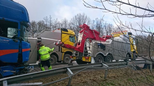 Mercedes-Benz Arocs 8x8 4153 G&G Wrecker - Grua de remolque autos: foto 5 Mercedes-Benz Arocs 8x8 4153 G&G Wrecker - Grua de remolque autos: foto 5