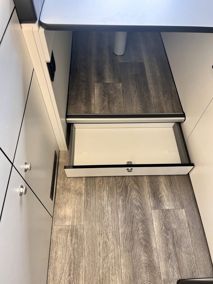 Leasing financiero de  Mercedes-Benz Sprinter 3,5t  Solar / Dusche / WC leasing Mercedes-Benz Sprinter 3,5t  Solar / Dusche / WC: foto 17