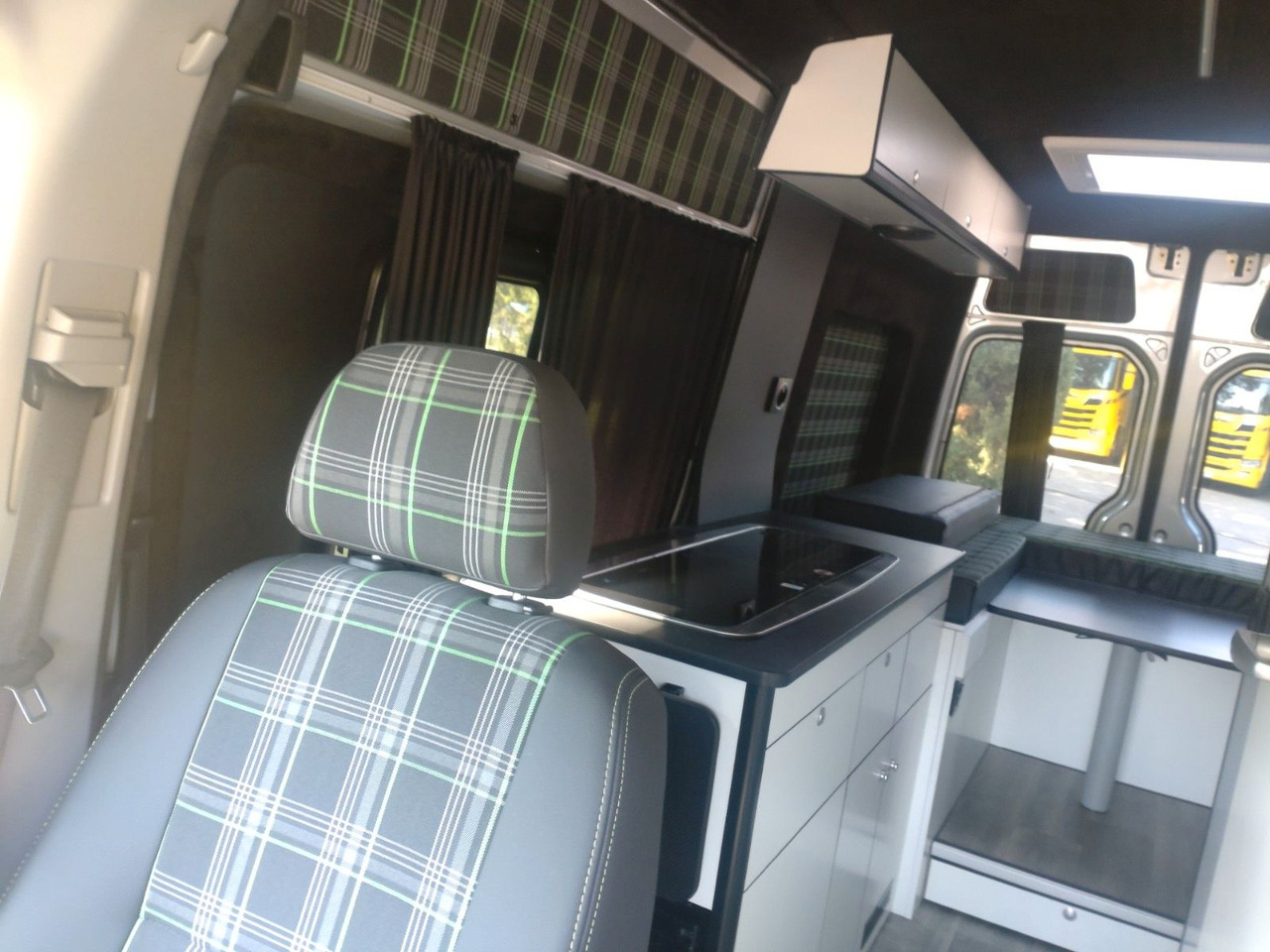 Leasing financiero de  Mercedes-Benz Sprinter 3,5t  Solar / Dusche / WC leasing Mercedes-Benz Sprinter 3,5t  Solar / Dusche / WC: foto 11