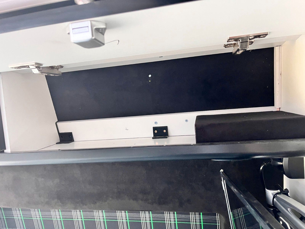 Leasing financiero de  Mercedes-Benz Sprinter 3,5t  Solar / Dusche / WC leasing Mercedes-Benz Sprinter 3,5t  Solar / Dusche / WC: foto 16